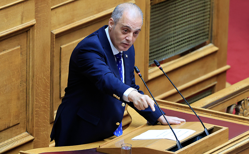 Βελόπουλος: Να μας πουν πόσοι από τους βουλευτές είναι ομοφυλόφιλοι, για να μάθουμε αν έχουν συμφέρον όταν θα ψηφίσουν