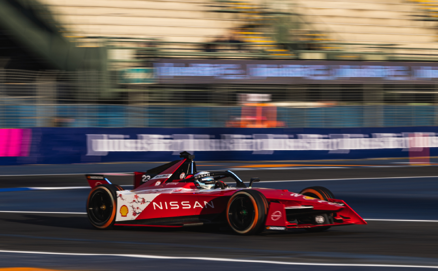 H Nissan Formula E Team στον νυχτερινό αγώνα του Diriyah E-Prix