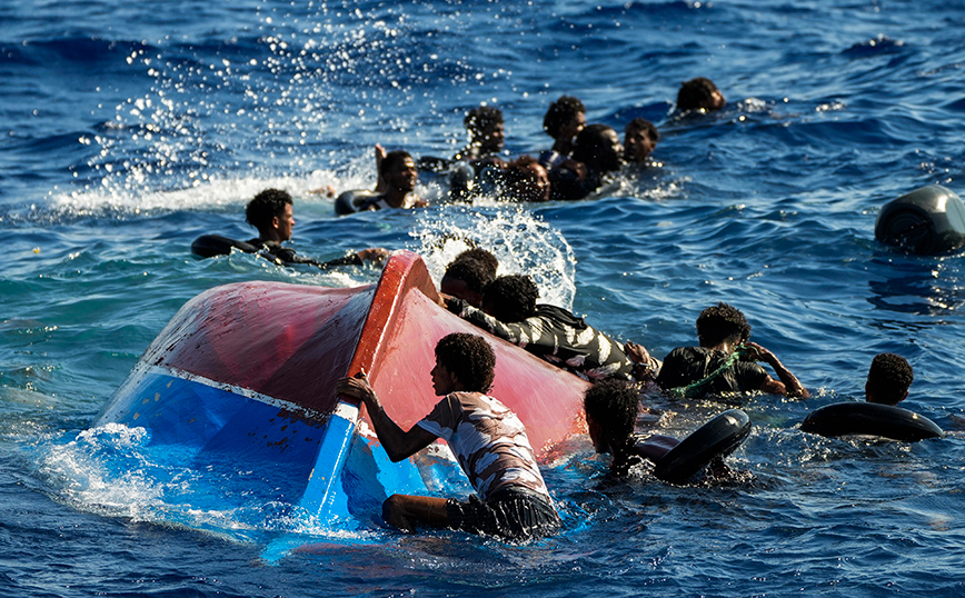 Ναυάγιο με μετανάστες στην κεντρική Μεσόγειο – Αναφορές για 40 νεκρούς
