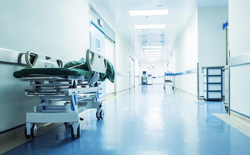 Στο νοσοκομείο ασθενής με ιλαρά στην Κρήτη – Ανησυχία για τα τέσσερα κρούσματα στο νησί, τι λένε οι ειδικοί