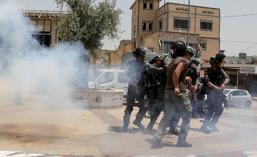 Γενική απεργία στη Δυτική Όχθη μετά το φόνο του υπαρχηγού της Χαμάς στη Βηρυτό