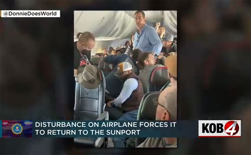 Αναταραχή εν ώρα πτήσης: Επιβάτης επιχείρησε να ανοίξει την πόρτα του αεροσκάφους