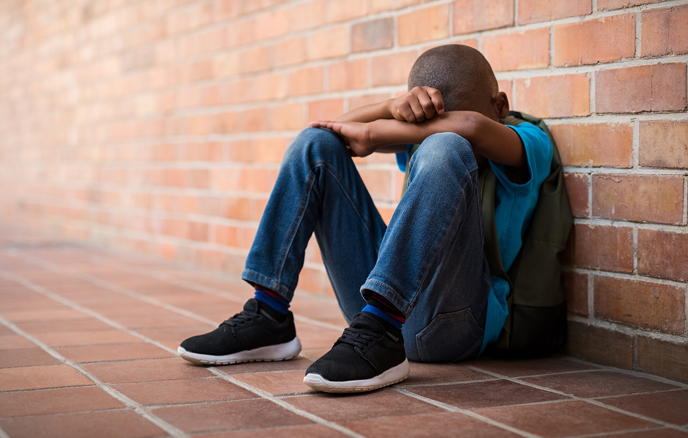 Νοσηλεύεται σε άσχημη κατάσταση ο 15χρονος στην Πάτρα – Αποκάλυψε πως είναι γκέι και τον ξυλοκόπησε ο πατέρας του