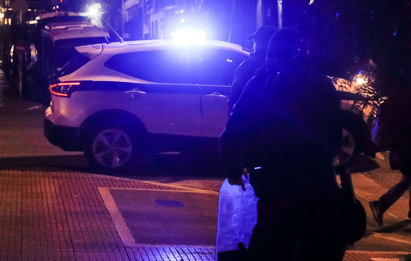 Ρομά επιτέθηκαν σε τρία άτομα στο κέντρο του Πύργου &#8211; Στο νοσοκομείο 21χρονος