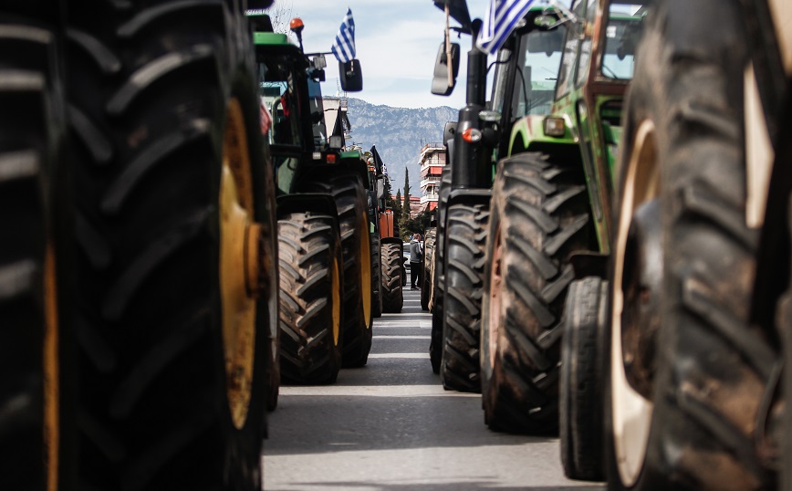 Τριψήφιο αριθμό τρακτέρ θέλουν να κατεβάσουν οι αγρότες στην Αθήνα για το συλλαλητήριο της Τρίτης