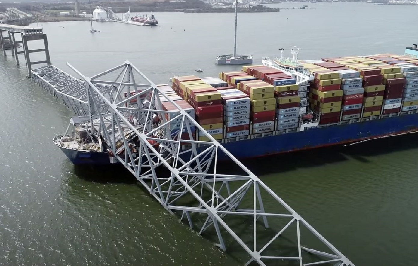 Εντοπίστηκε το «μαύρο κουτί» του πλοίου που έπεσε στη γέφυρα στη Βαλτιμόρη
