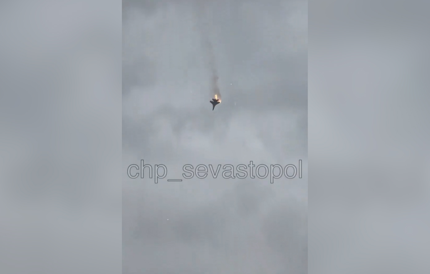 Συνετρίβη ρωσικό στρατιωτικό αεροσκάφος στα ανοιχτά του λιμανιού της Σεβαστούπολης στην Κριμαία – Δείτε βίντεο