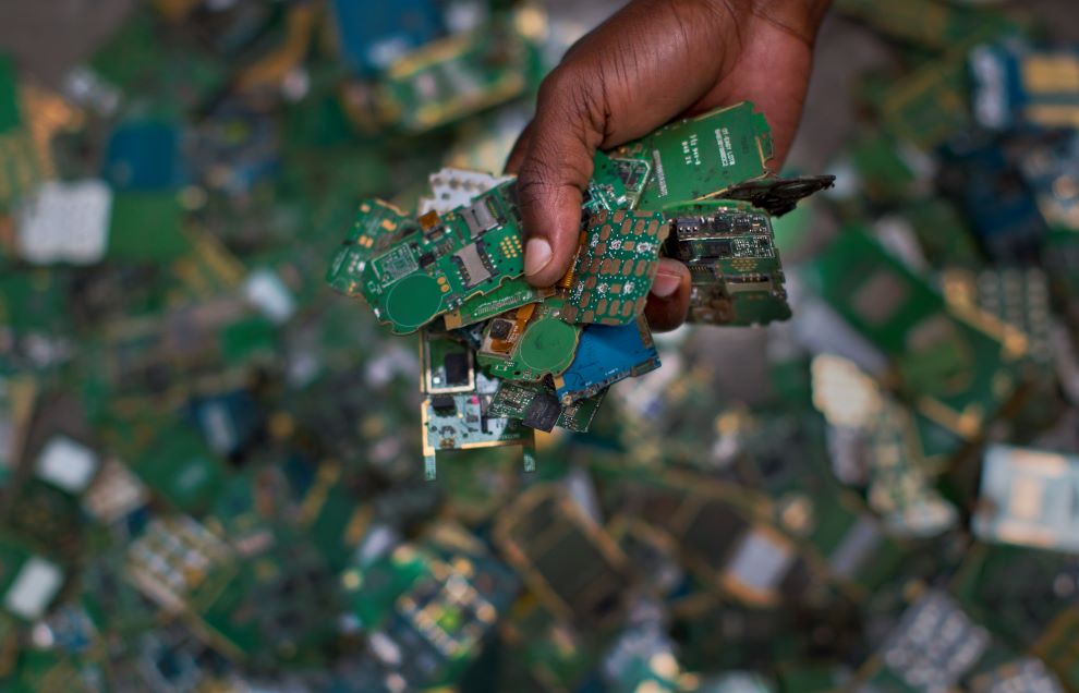 Αυξημένα κατά 82% τα ηλεκτρονικά απόβλητα μέσα σε 12 χρόνια