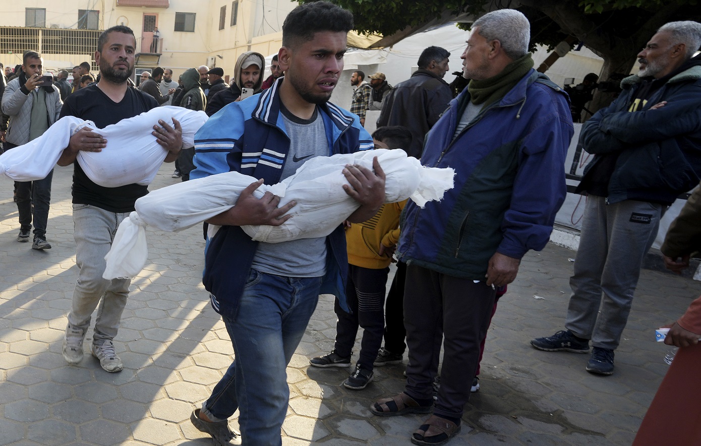 Περισσότερα παιδιά σκοτώθηκαν στη Γάζα σε 4 μήνες παρά σε 4 χρόνια συγκρούσεων σε όλο τον κόσμο