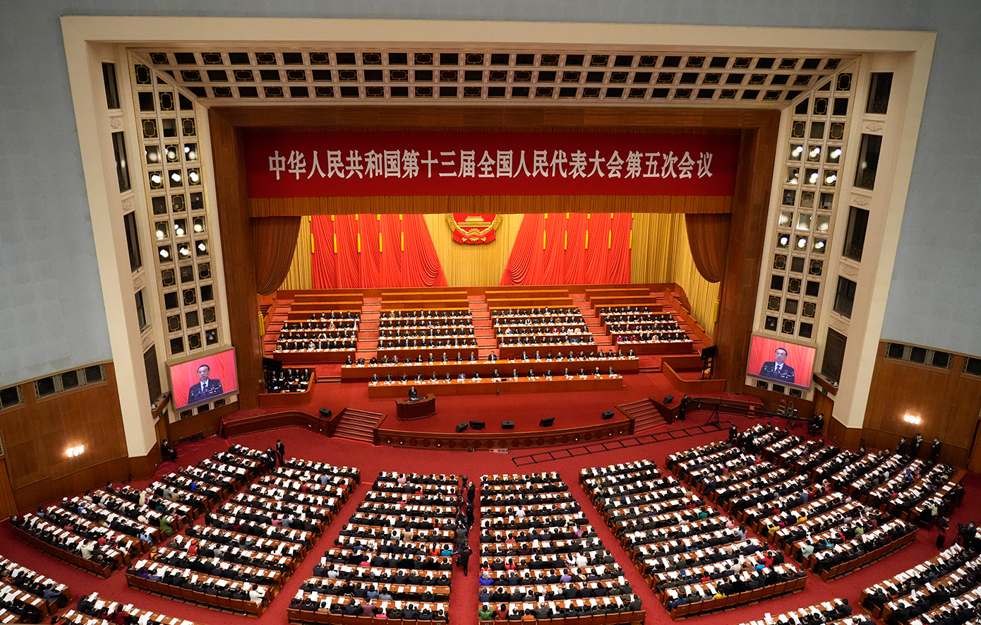 Με τη «βούλα» του Κοινοβουλίου της Κίνας το  Κομμουνιστικό Κόμμα παίρνει μεγαλύτερο έλεγχο επί της κυβέρνησης