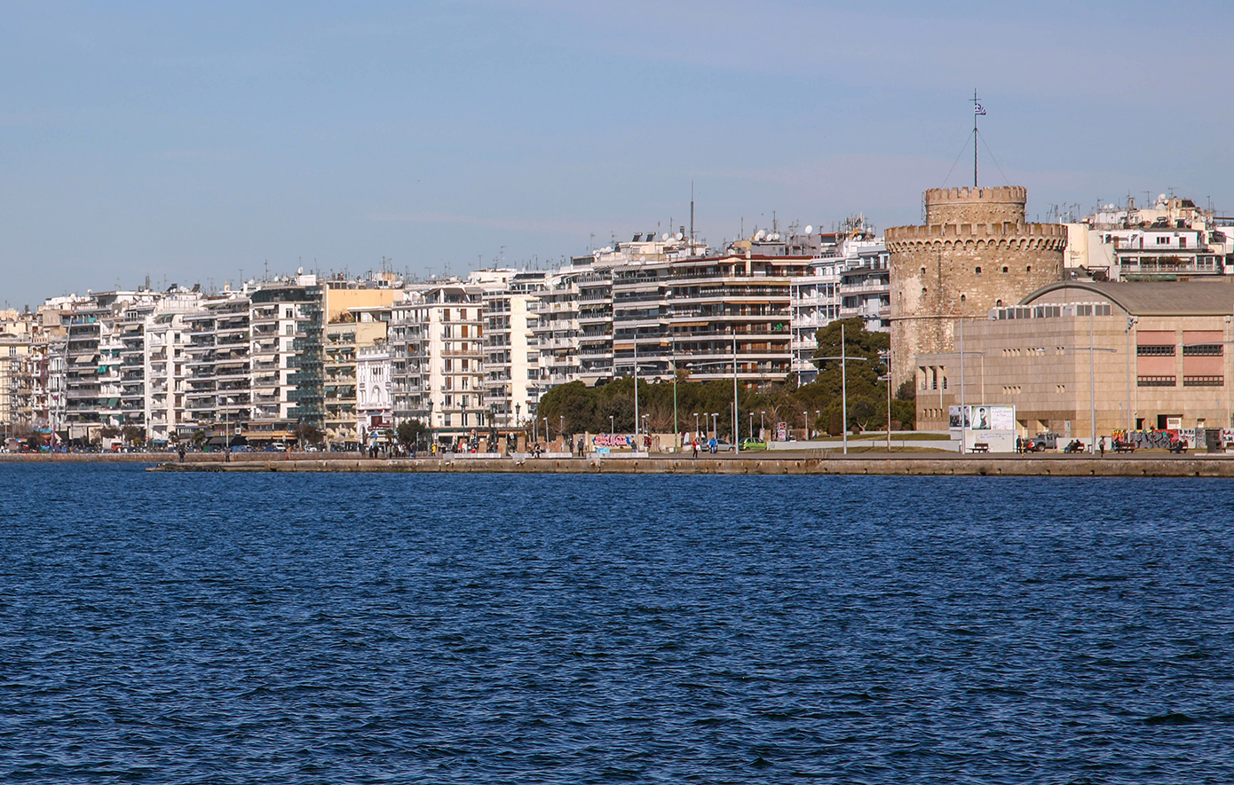 Κατέστρεψαν τις δημοτικές τουαλέτες στη Νέα Παραλία Θεσσαλονίκης – Ο δήμος κατέθεσε μήνυση