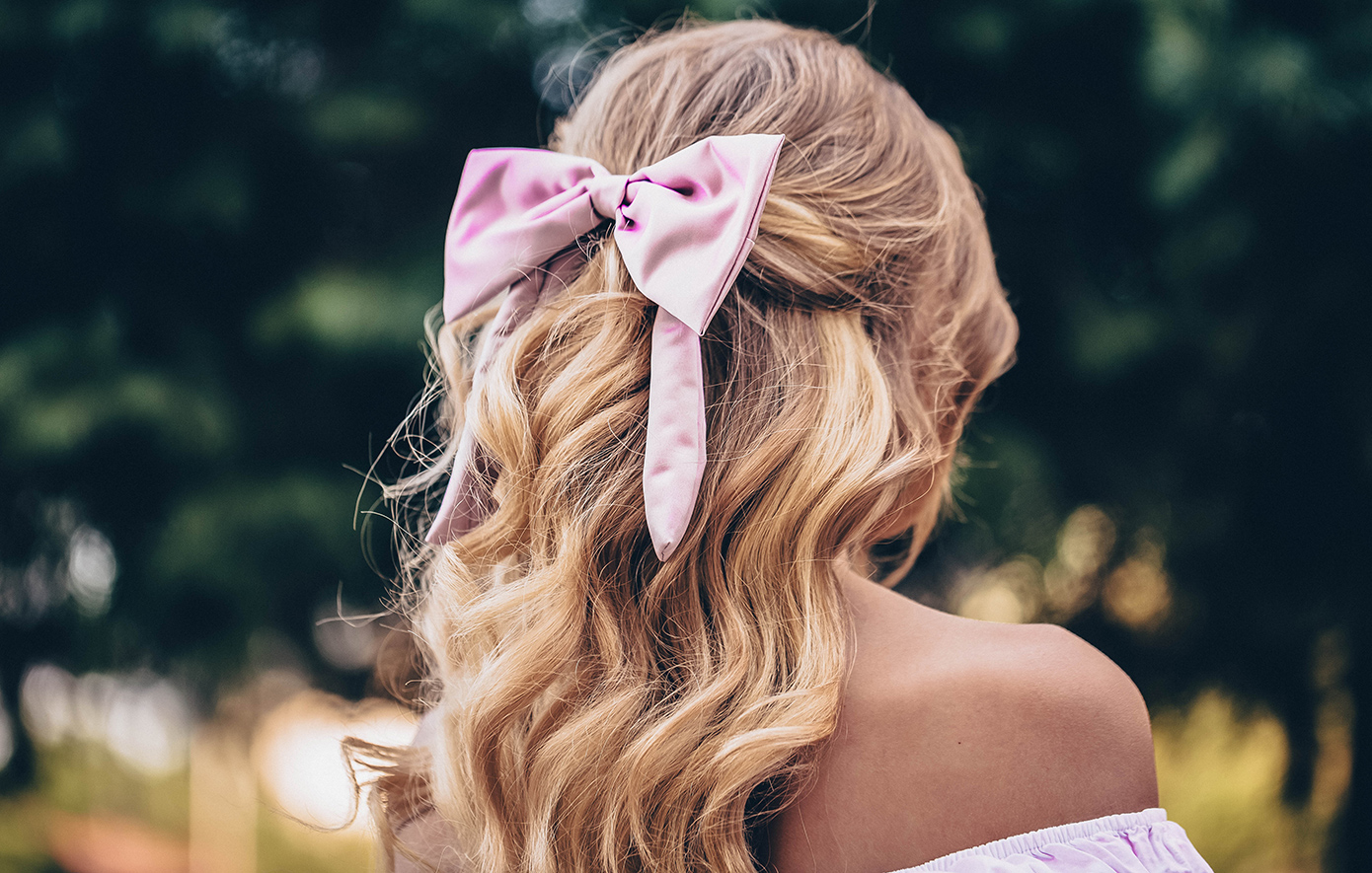 3 εύκολα hairstyles που θα σας κάνουν να νιώθετε σαν πριγκίπισσα