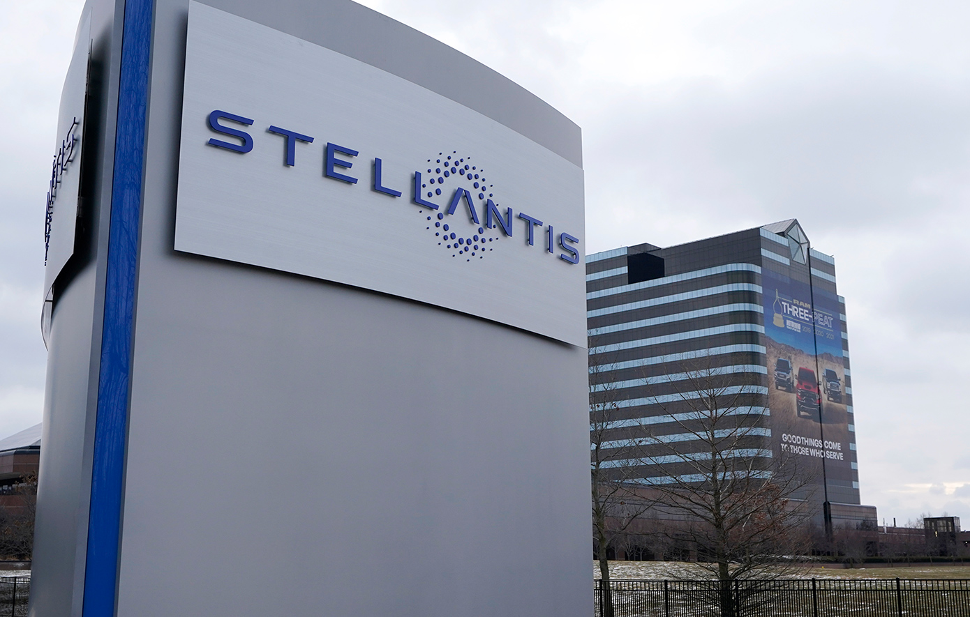 Χάος στις δομές της Stellantis &#8211; Ξεπερνούν τις 3.000 οι απολύσεις εργαζόμενων στην Ιταλία