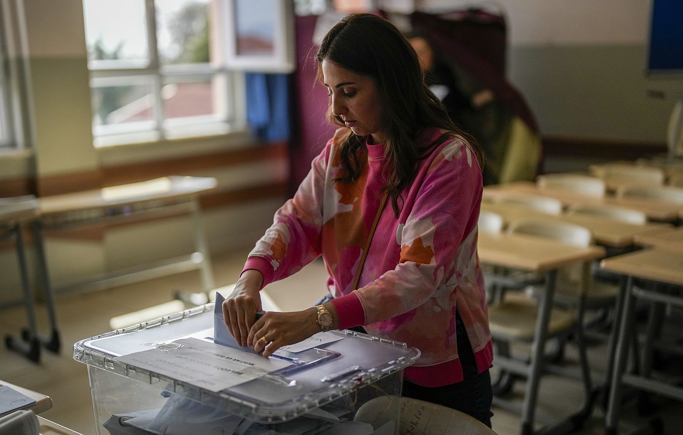 Έκλεισαν οι κάλπες για τις δημοτικές εκλογές στην Τουρκία &#8211; Τα βλέμματα όλων στην Κωνσταντινούπολη