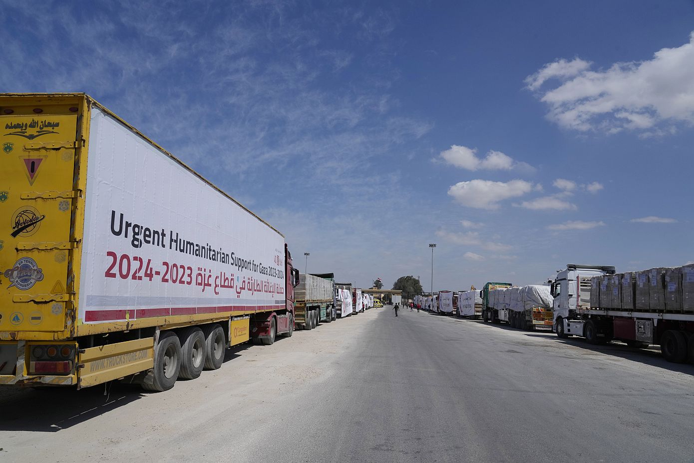 Το Ισραήλ ισχυρίζεται ότι έφτασαν στη Λωρίδα της Γάζας 276 φορτηγά με τρόφιμα και φάρμακα