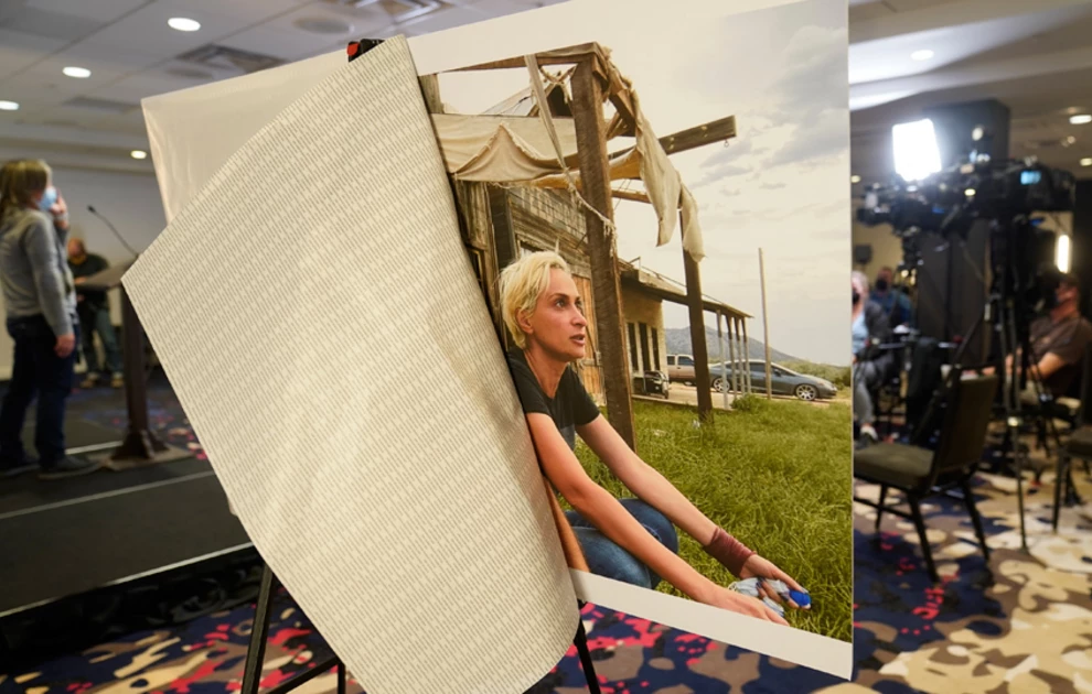 Φυλάκιση 18 μηνών για την υπεύθυνη για τα όπλα για τον θάνατο της Χαλίνα Χάτσινς στα γυρίσματα του «Rust»