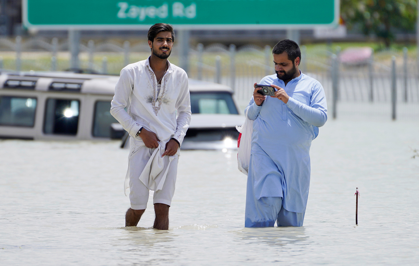 Μπορούσαν να προβλεφθούν ή να αποφευχθούν οι πλημμύρες στο Ντουμπάι;