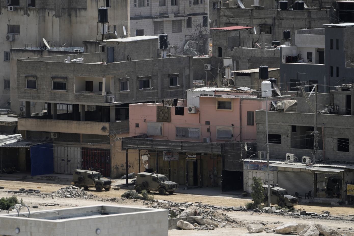 Τουλάχιστον 14 Παλαιστίνιοι σκοτώθηκαν σε επιδρομή στη Δυτική Όχθη