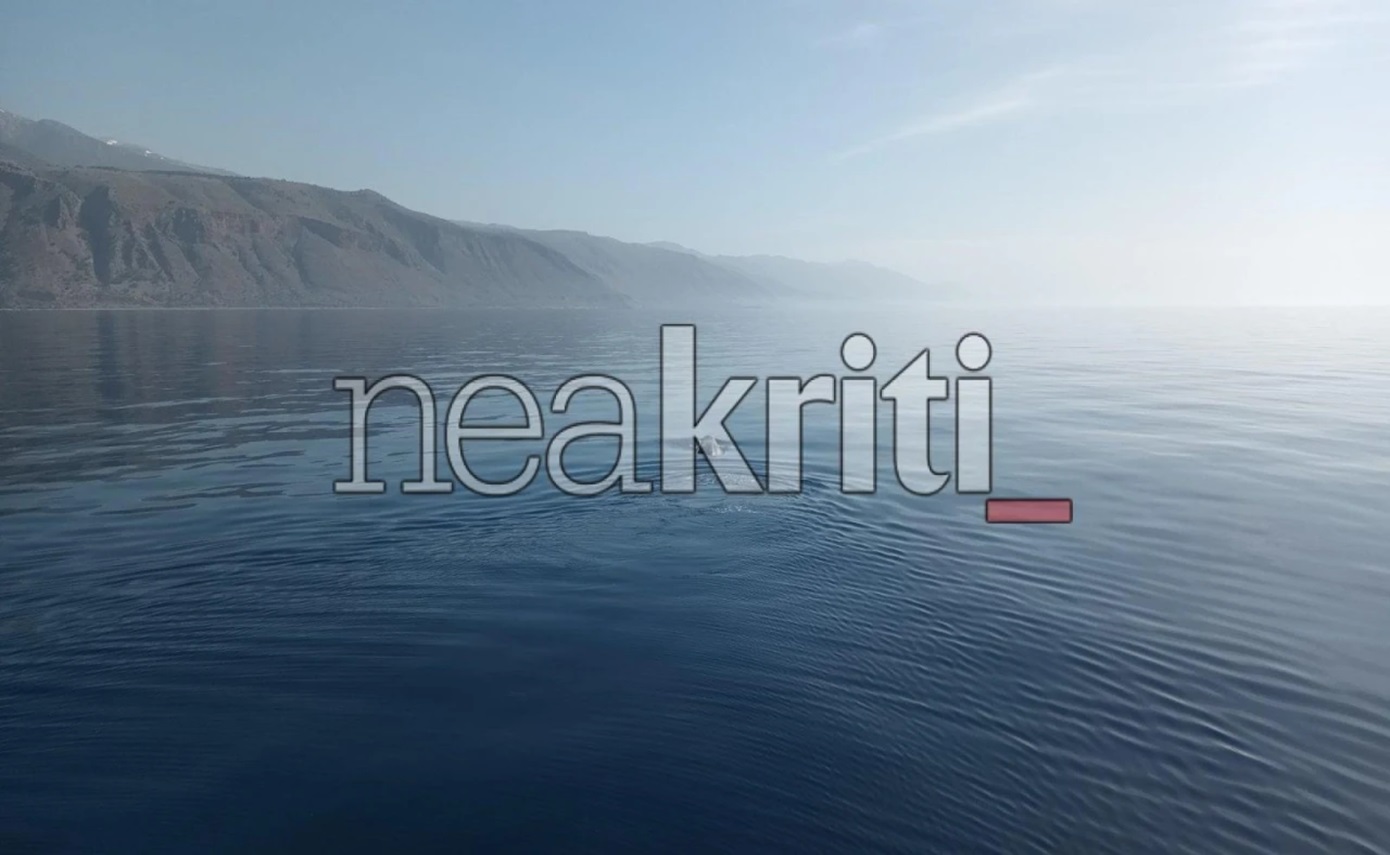 Βίντεο με φάλαινα φυσητήρα που κολυμπά ανέμελα σε θαλάσσια περιοχή της Κρήτης