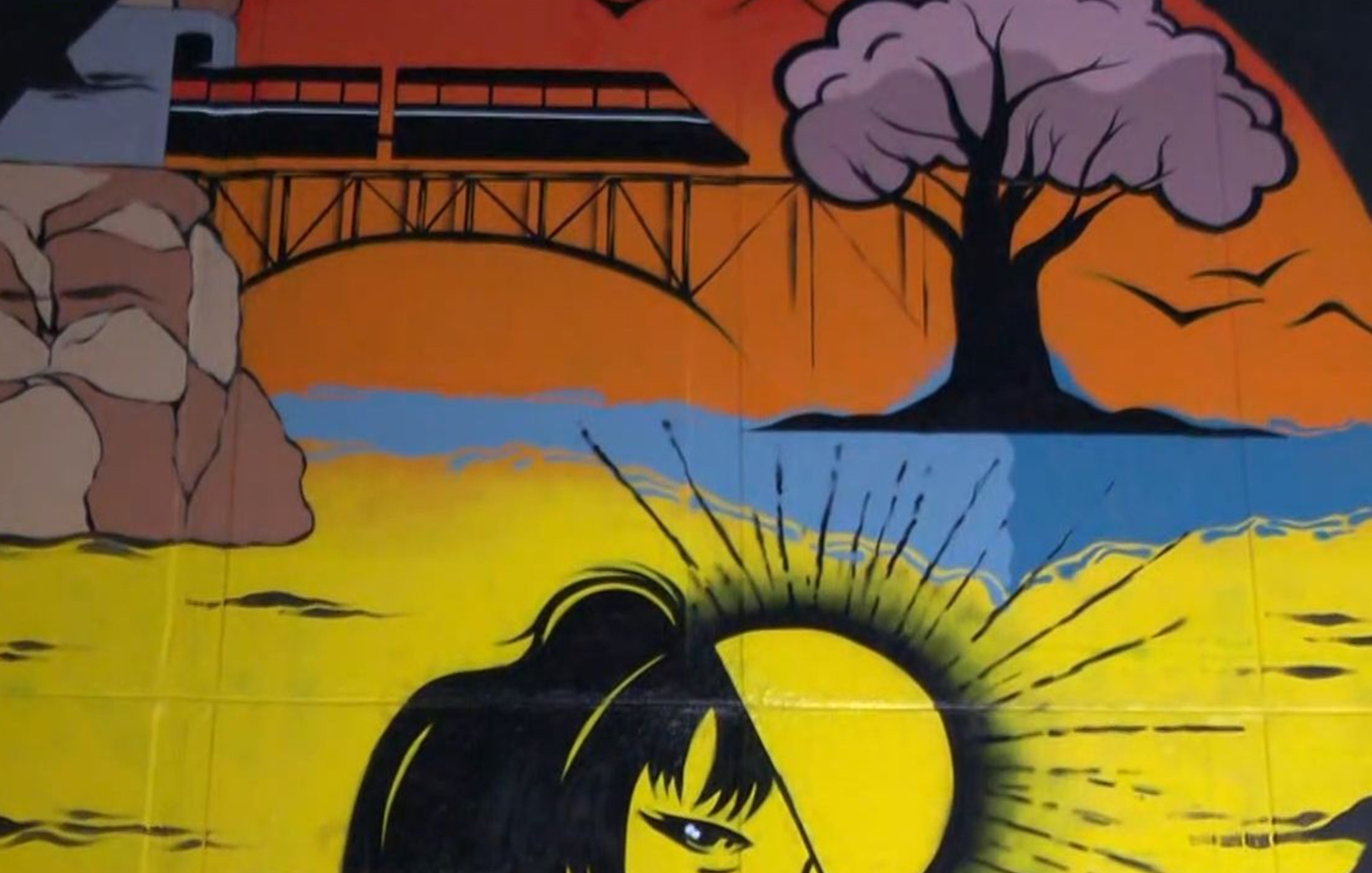 Γκράφιτι στη μνήμη της Κέλλυς Πορφυρίδου που σκοτώθηκε στα Τέμπη &#8211; «Συμβολίζει την αιωνιότητα»