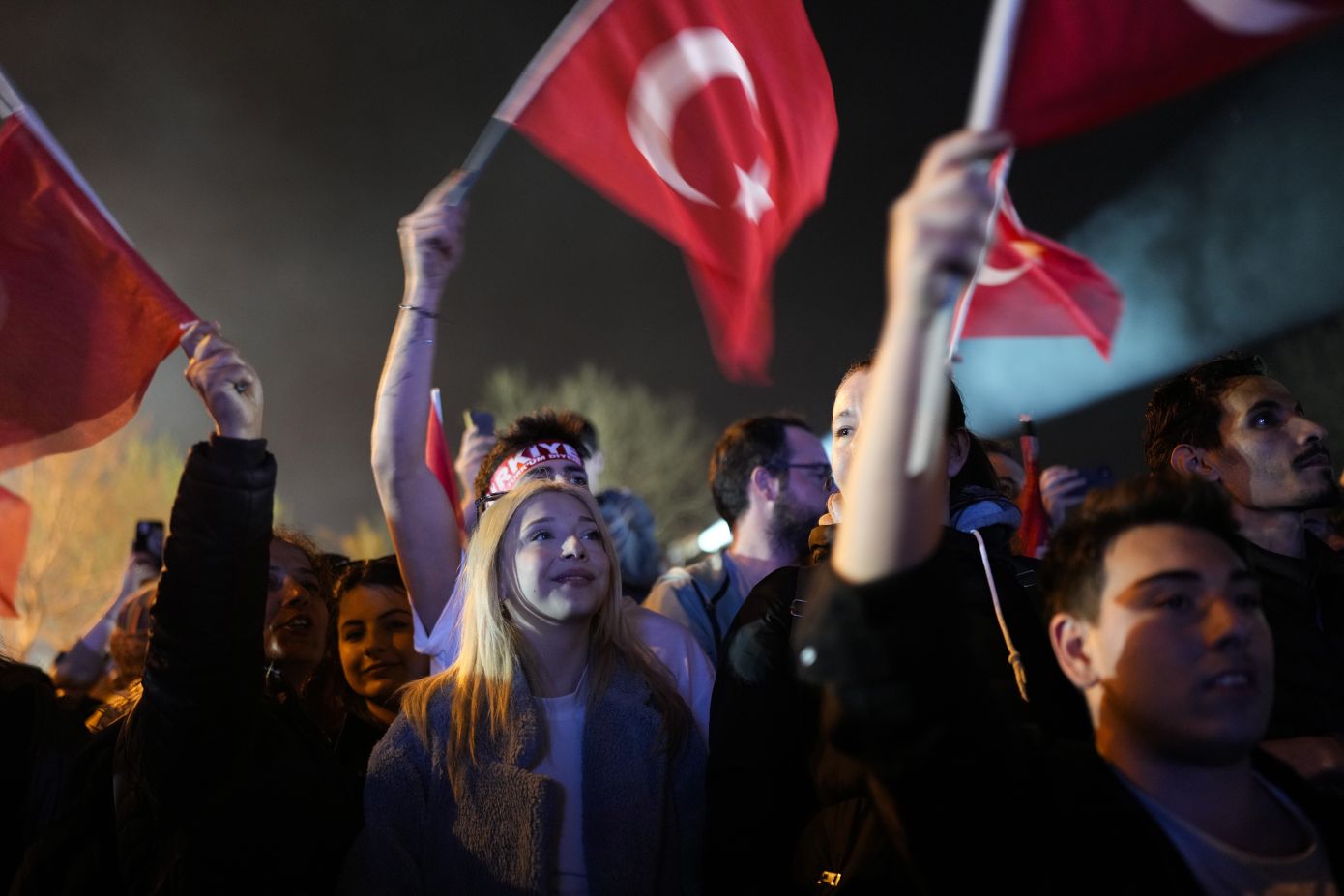 «Άνοιξαν τα μάτια» των Τούρκων; &#8211; Αγαλλίαση στην αντιπολίτευση για την ήττα Ερντογάν και τη νίκη Ιμάμογλου