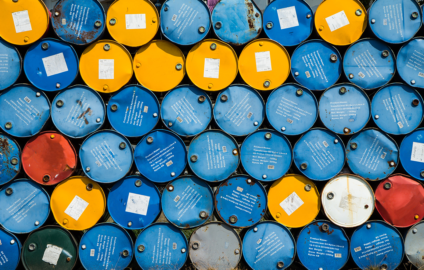Μεγάλη βουτιά στις τιμές του πετρελαίου προκάλεσε η αδύναμη στάση του OPEC+ – Στα χαμηλά 4μηνου το Brent