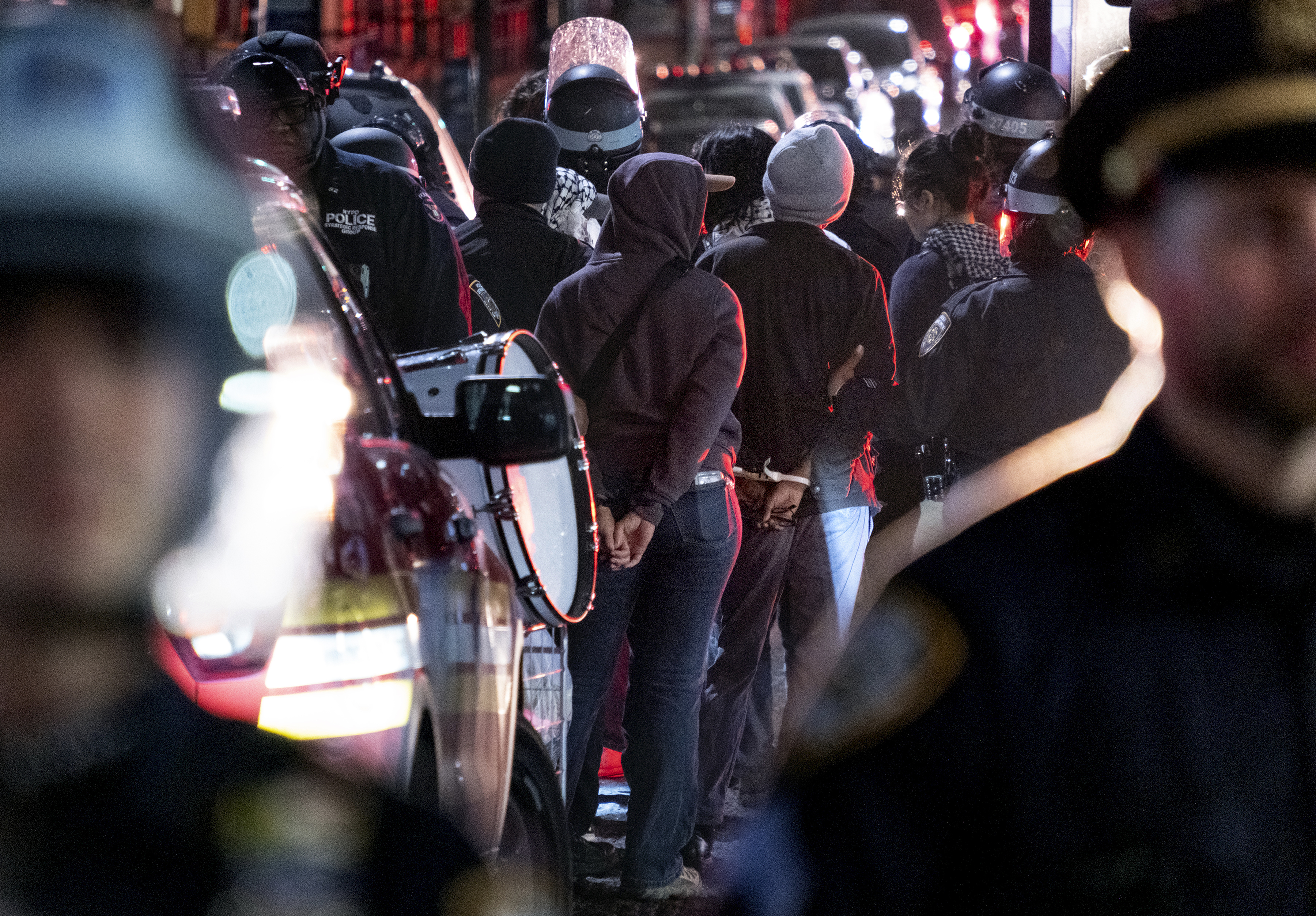 Εικόνες χάους στα πανεπιστήμια της Νέας Υόρκης &#8211; 300 συλλήψεις σε Κολούμπια και City College