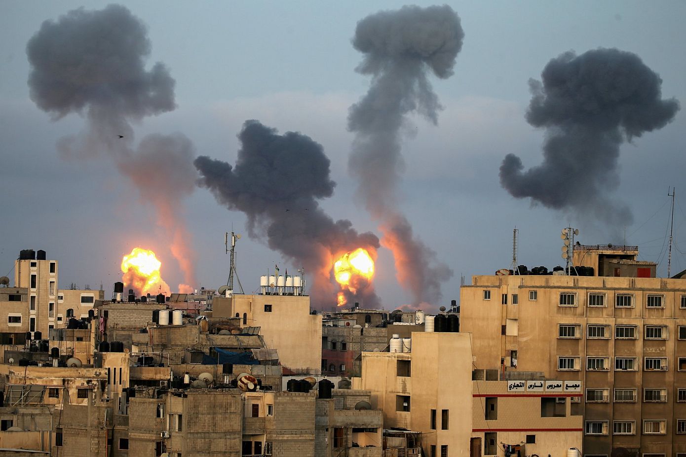 Ελπίδες για εκεχειρία στη Γάζα βλέπουν τα ξένα μέσα &#8211; Καμία εξέλιξη στις διαπραγματεύσεις λένε Ισραήλ και Χαμάς