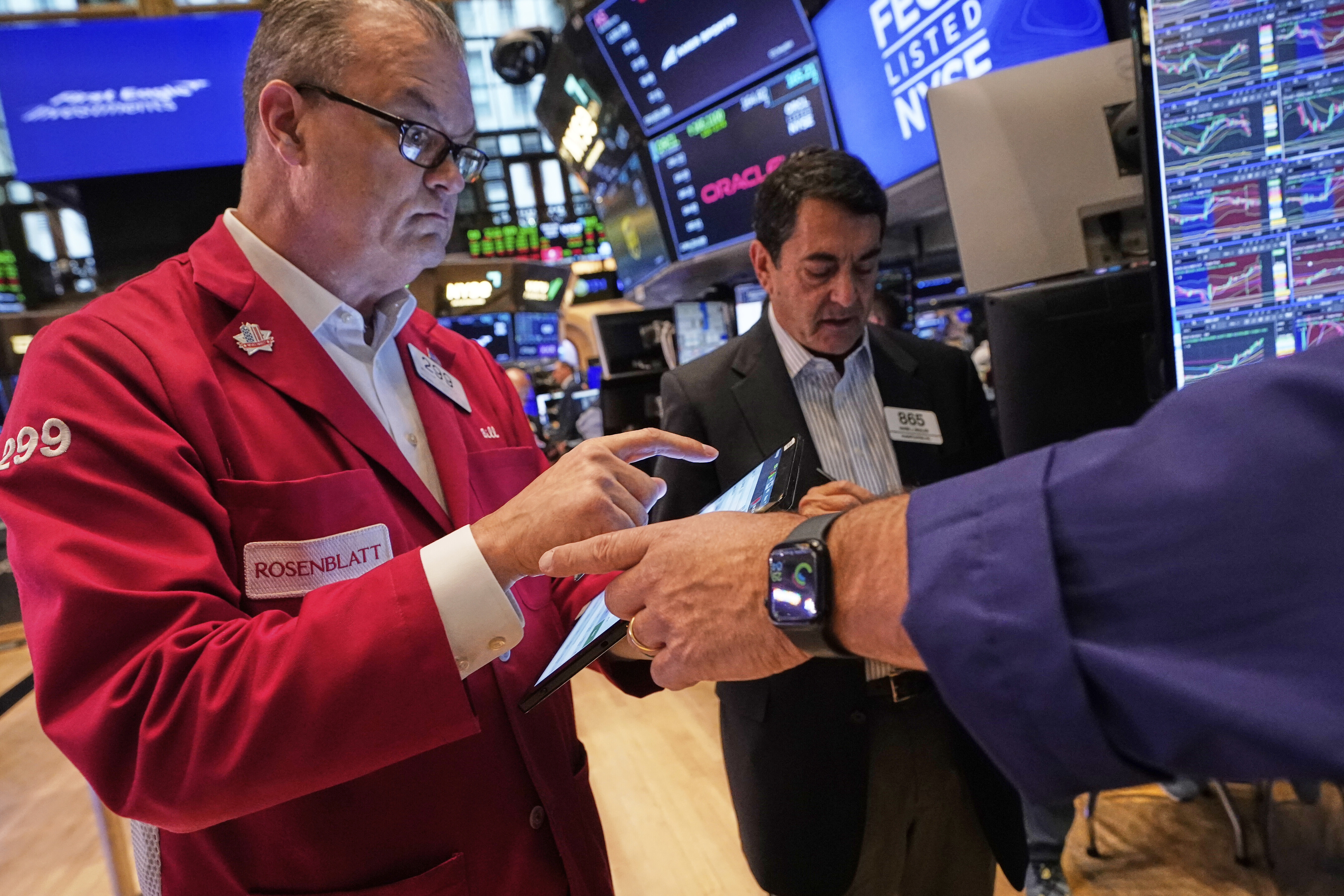 Μικρά κέρδη στη Wall Street εν μέσω εμπορικής αβεβαιότητας