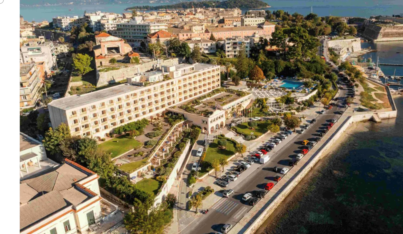 Corfu Palace: Αλλάζει όψη το ιστορικό ξενοδοχείο της Κέρκυρας που φιλοξένησε τον Αλεξανδράκη και την Καρέζη