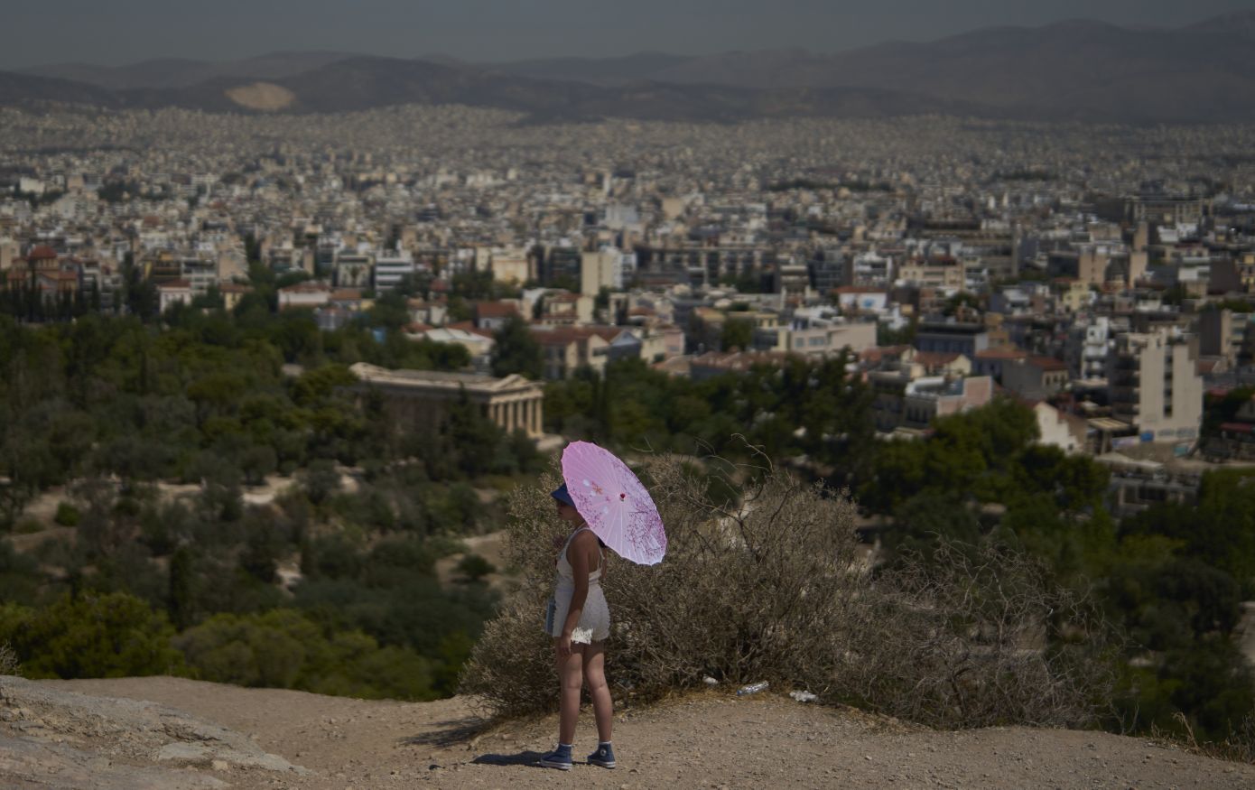 175 νεκροί στην Αθήνα λόγω της ανυπόφορης ζέστης μέσα σε 10 μέρες – «Σιωπηλοί» δολοφόνοι ο καύσωνας και η κλιματική κρίση
