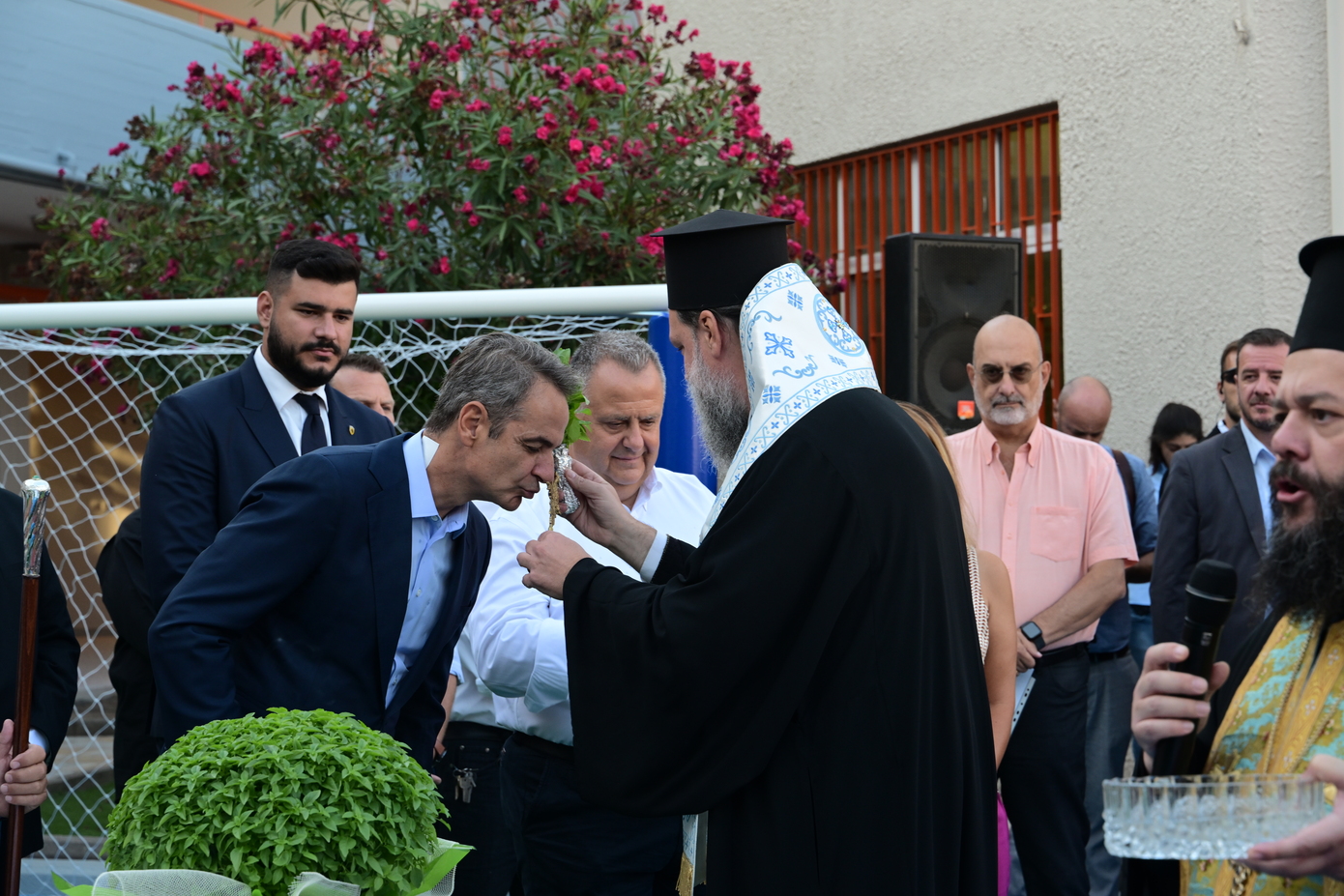 Στον αγιασμό του 8ου Δημοτικού Νέας Φιλαδέλφειας ο Κυριάκος Μητσοτάκης – Το σχολείο επισκευάστηκε με το πρόγραμμα «Μαριέττα Γιαννάκου»