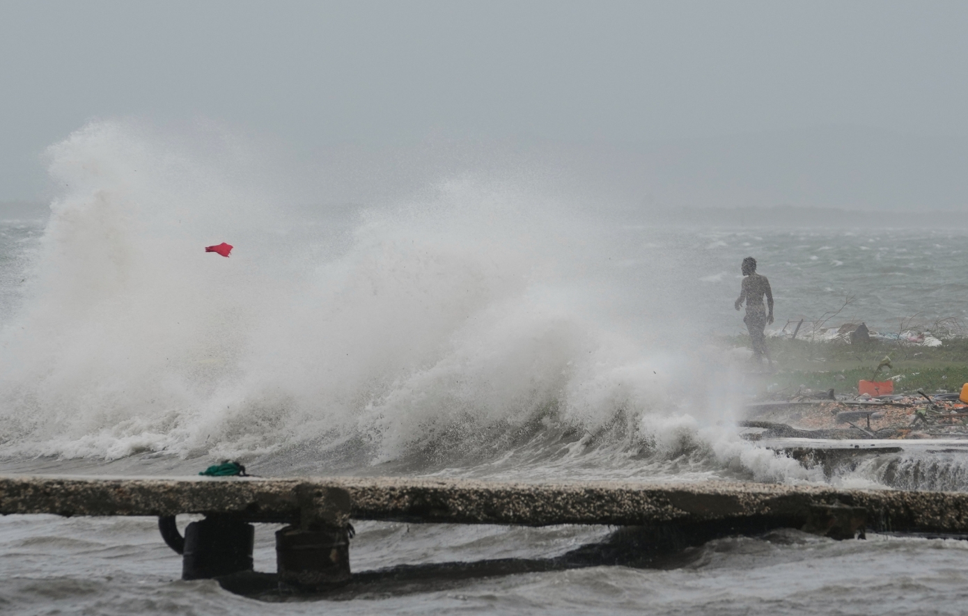 Ο τυφώνας «Μελίσα» σαρώνει την Τζαμάικα – Η χειρότερη καταιγίδα στην ιστορία του νησιού