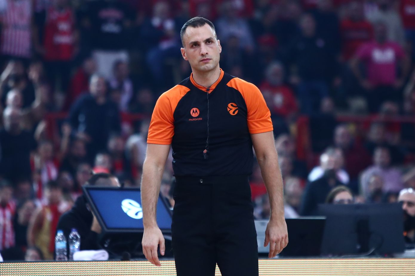 Συνελήφθη διαιτητής της Euroleague γιατί βρέθηκαν 250.000 ευρώ στο διαμέρισμά του