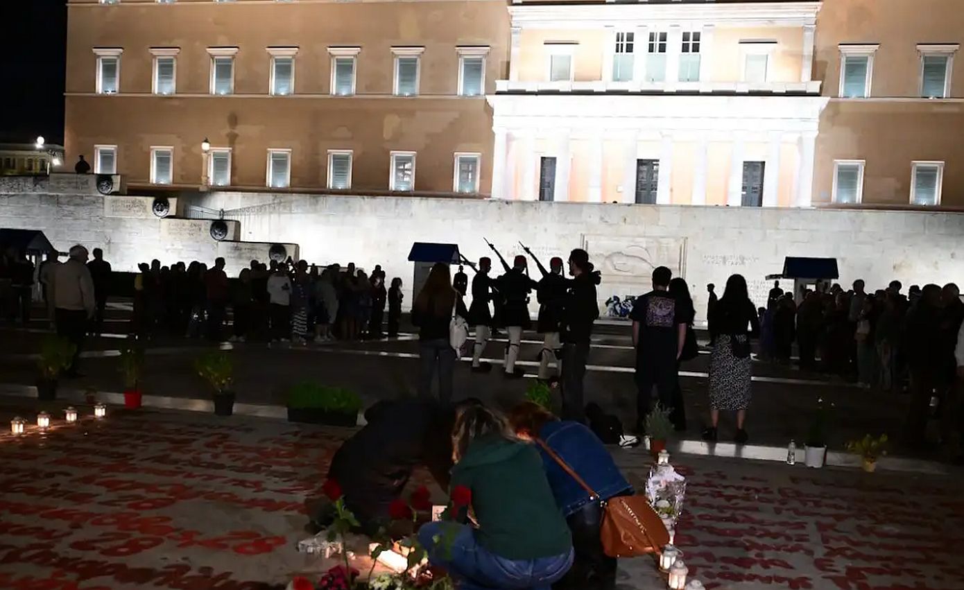 «Μην προκαλείτε»: Οδηγίες προς την Ελληνική Αστυνομία για τις εκδηλώσεις μπροστά στον Άγνωστο Στρατιώτη