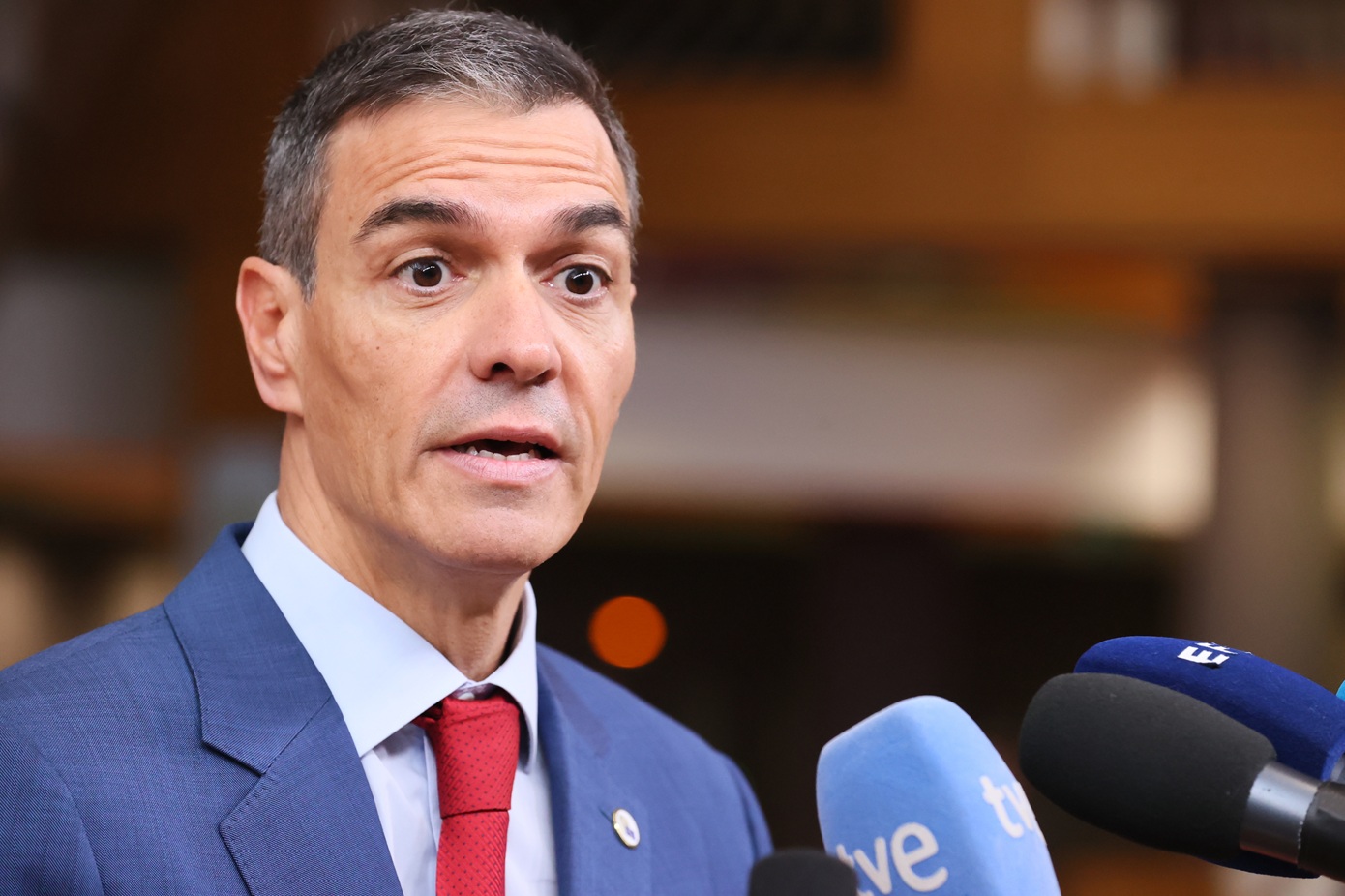 Σε δύσκολη θέση ο Σάντσεθ – Το κόμμα Junts αποσύρει τη στήριξή από την κυβέρνηση του