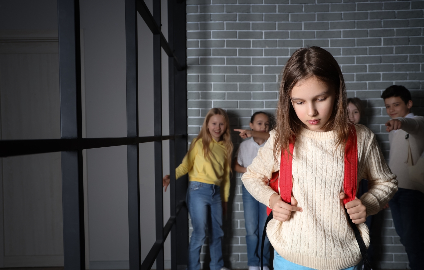 Πώς να βοηθήσετε το παιδί σας αν υφίσταται bullying – Και τι να κάνετε αν το παιδί σας κατηγορείται για bullying σε άλλους