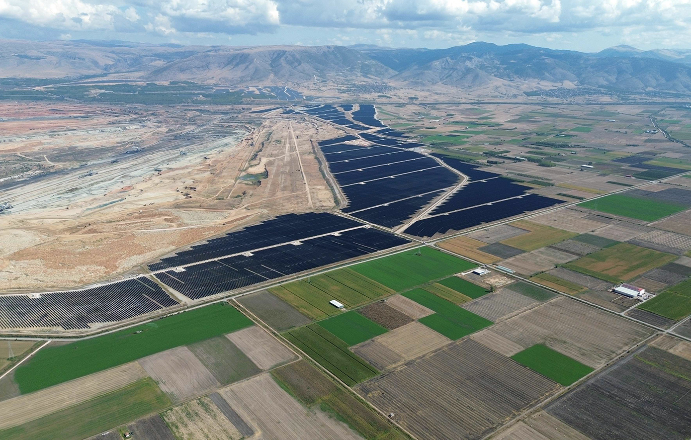 Όμιλος ΔΕΗ: Στο 90% η κατασκευή των φωτοβολταϊκών ισχύος 2,13 GW στη Δυτική Μακεδονία