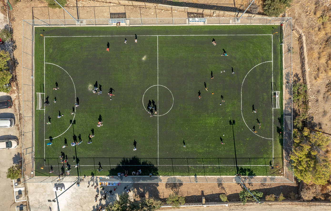 Με τη στήριξη της Invel Real Estate και της PRODEA Investments, ένα νέο γήπεδο ποδοσφαίρου στην Τρυπητή Μήλου