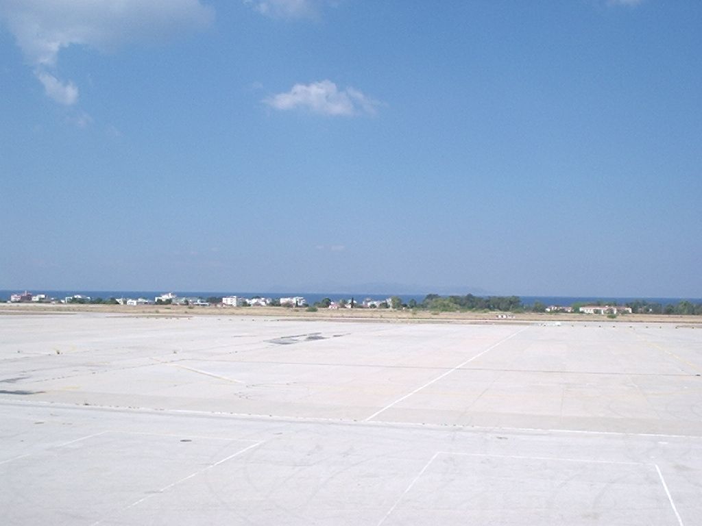 Ενδιαφέρον για το παλιό αεροδρόμιο Ελληνικού