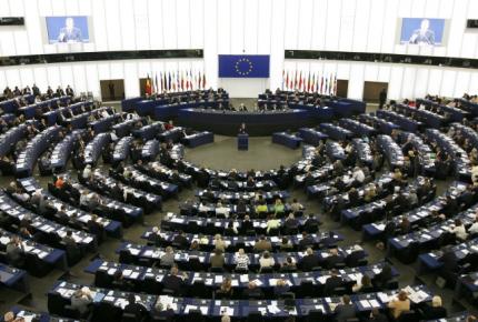 Η Ευρωπαϊκή Ένωση ενέκρινε τη χορήγηση βοήθειας ενός δισεκ. ευρώ στην Ουκρανία