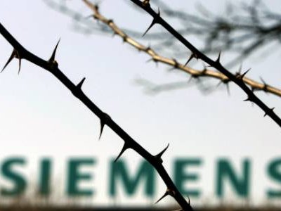 Άρχισαν οι απολογίες για τα μαύρα ταμεία της Siemens