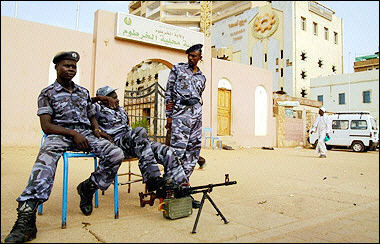 Εκτός της λίστας των τρομοκρατών πιθανώς το Σουδάν