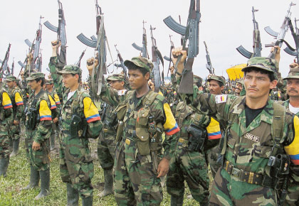 Μερίδιο ευθύνης ζητούν οι αντάρτες από την κυβέρνηση της Κολομβίας