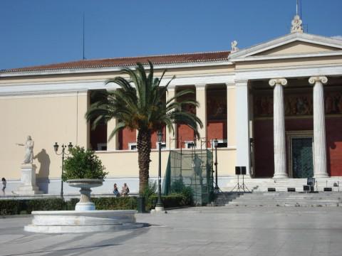 «Πόλεμος» μεταξύ Συγκλήτου και Συμβουλίου Πανεπιστημίου Αθηνών