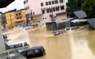 Φονικές πλημμύρες στη Μαλαισία