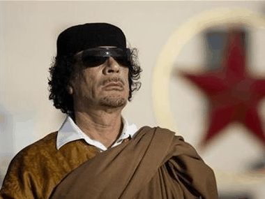 Επίδειξη δύναμης από τον Καντάφι