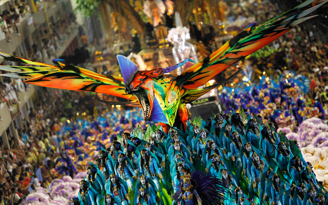 Χορός μέχρι τελικής πτώσεως στο Καρναβάλι του Ρίο