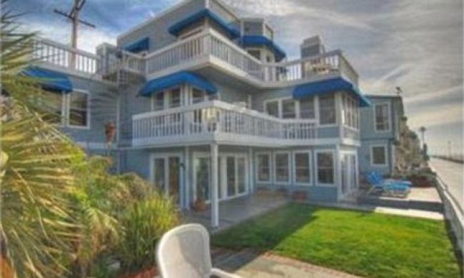«Στο σφυρί» το σπίτι του Beverly Hills 90210