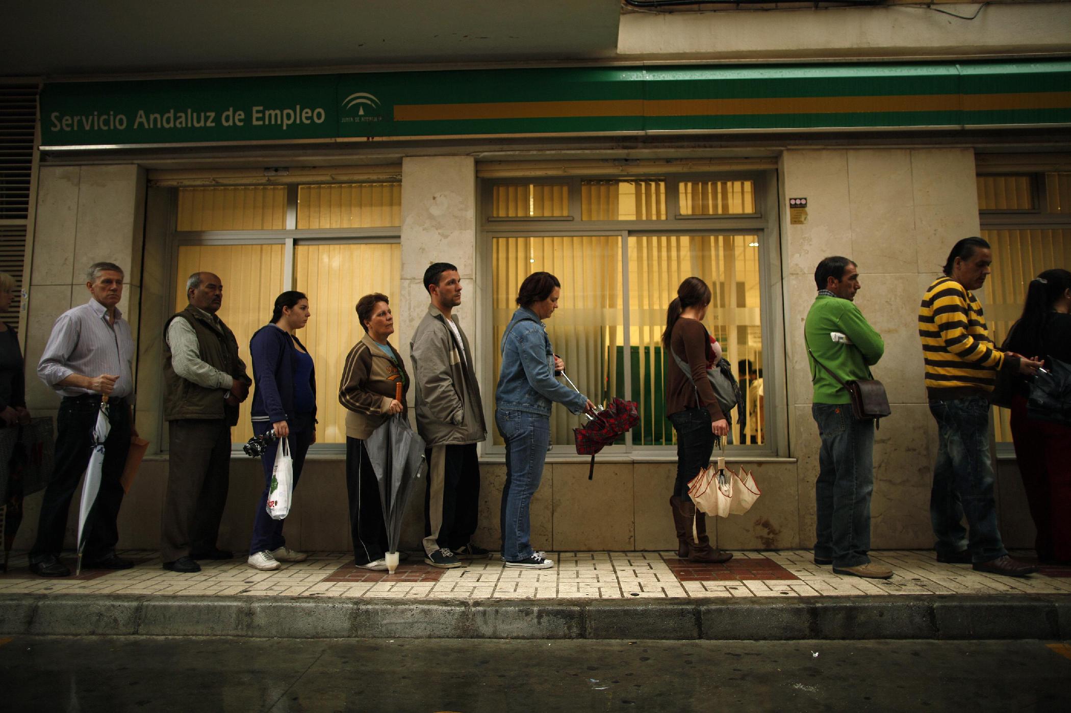 Αυξήθηκαν το Γενάρη οι άνεργοι Ισπανοί